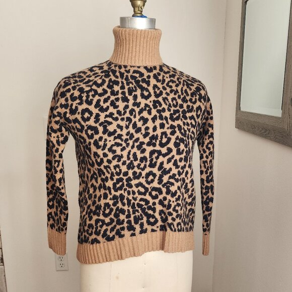 J. CREW Oversize Animal Print Sweater Size S - Picture 1 of 8